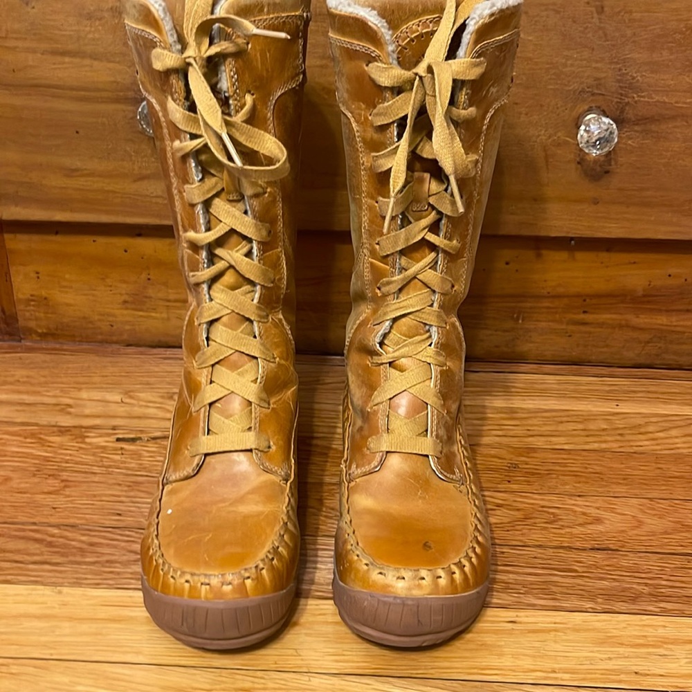 Timberland earth keepers mount holly winter boots Women’s Size 7 M